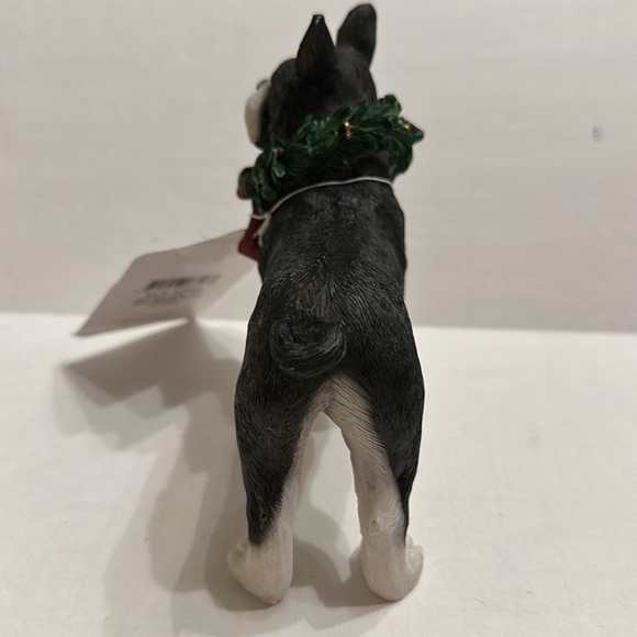 American Bulldog Resin Dog Holiday Christmas Figurine Black and White with Tag - Picture 3 of 7